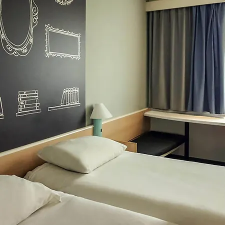 Ibis Centrum 2*